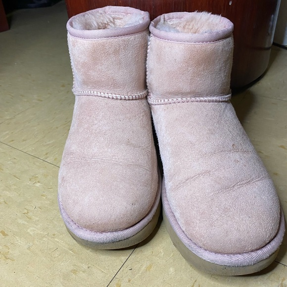 Pink mini uggs - Picture 3 of 5